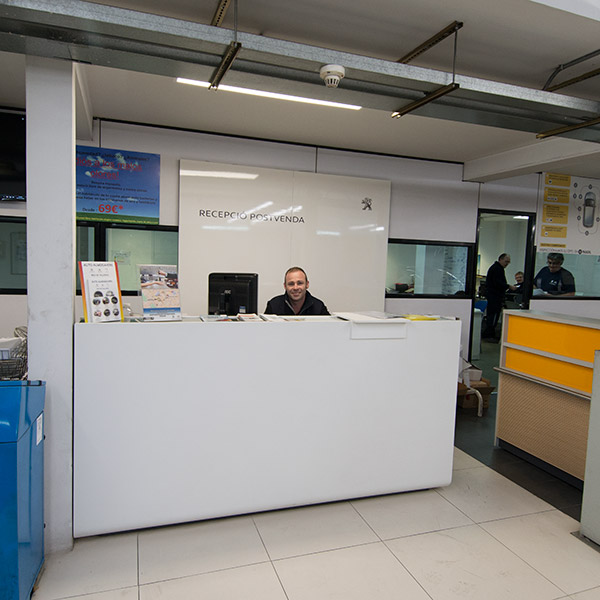 Taller Oficial Peugeot Sagrada Família