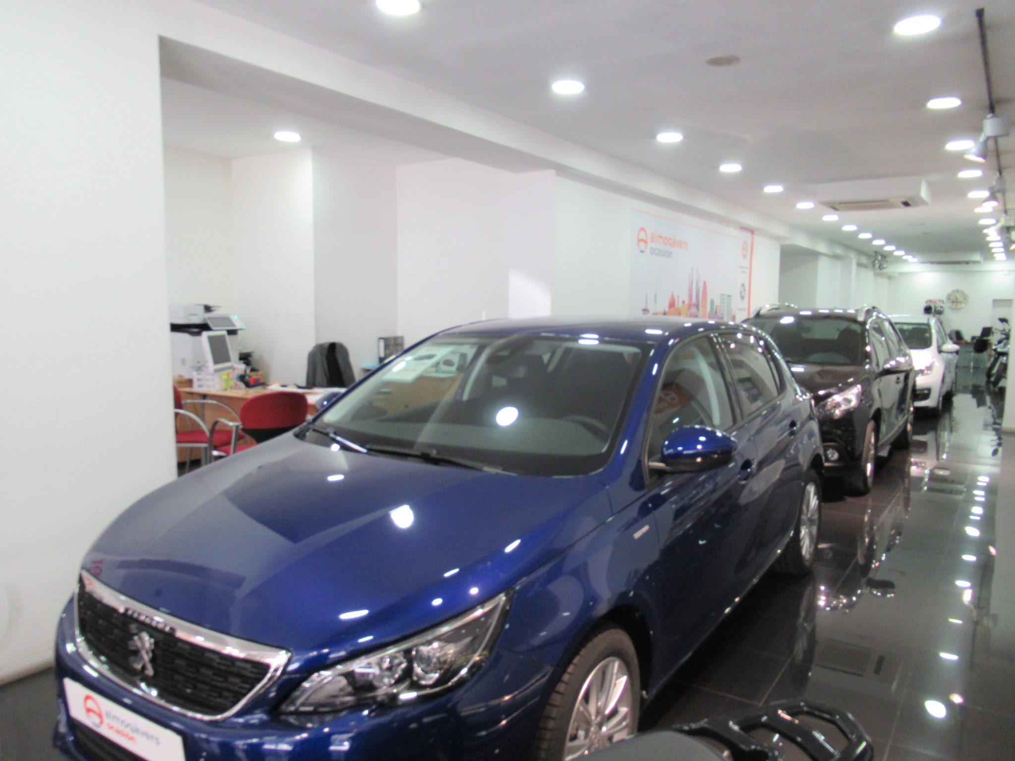 Concesionario Auto Almogàvers Ocasió escaparate