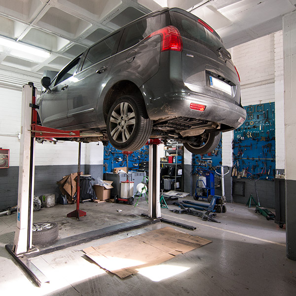 Taller Oficial Peugeot Poble Nou